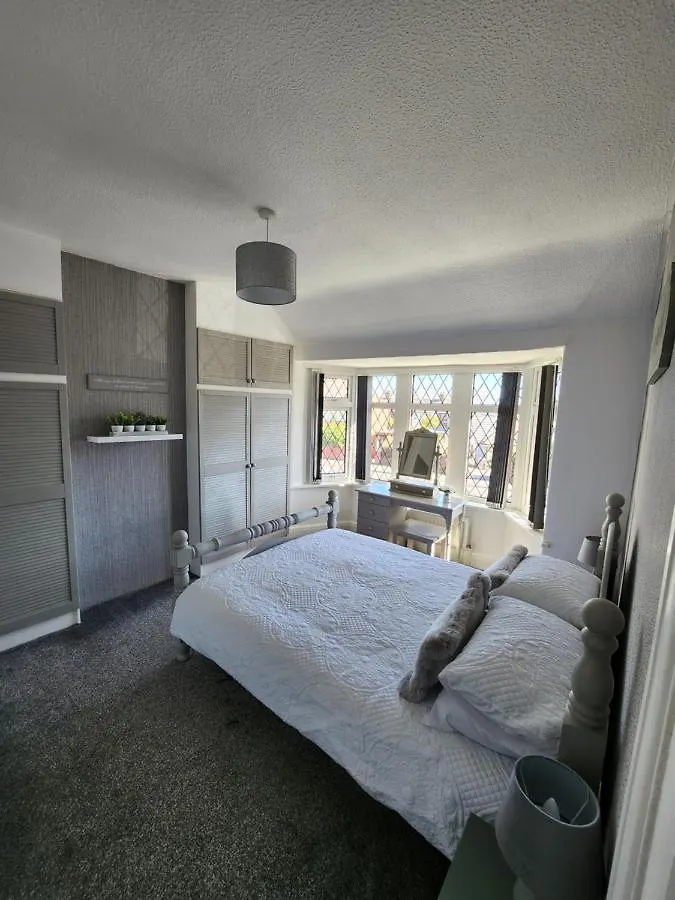 Holiday home Delightful Newly Renovated 3-Bed House With Garden Beach Hut Blackpool